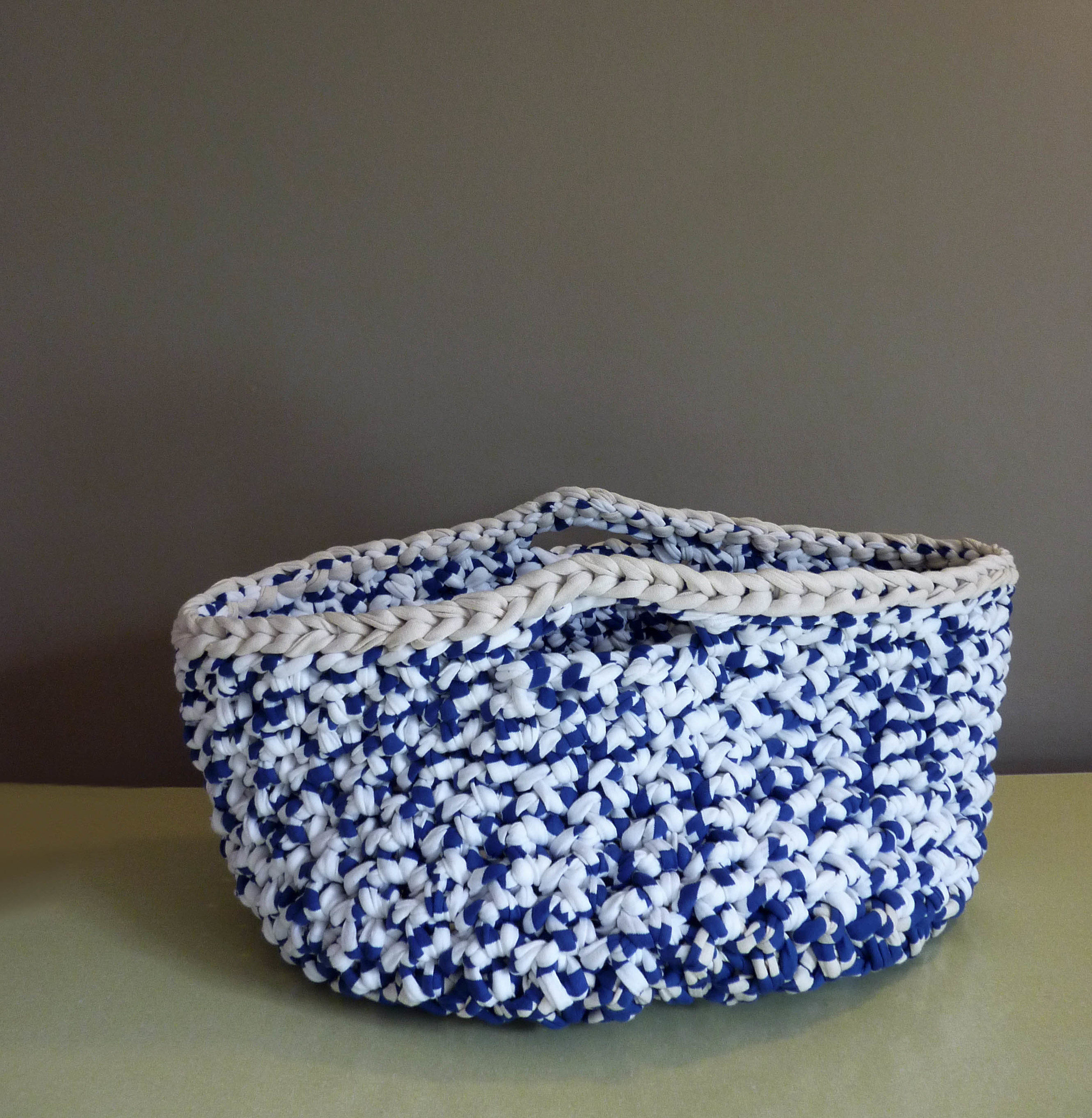 panierfamillexlbleublanc2 - web.jpg
